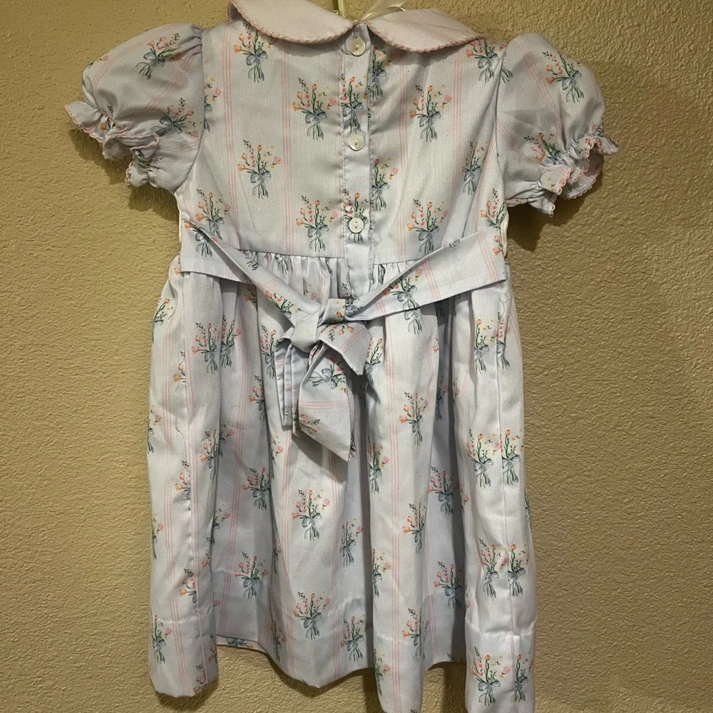 Smockingbird light blue